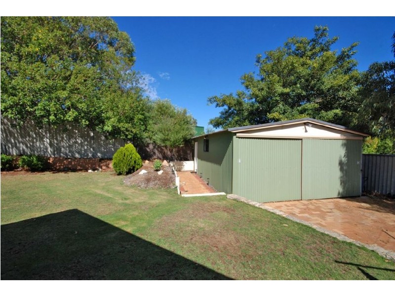 12 Albion Street, Craigie WA 6025