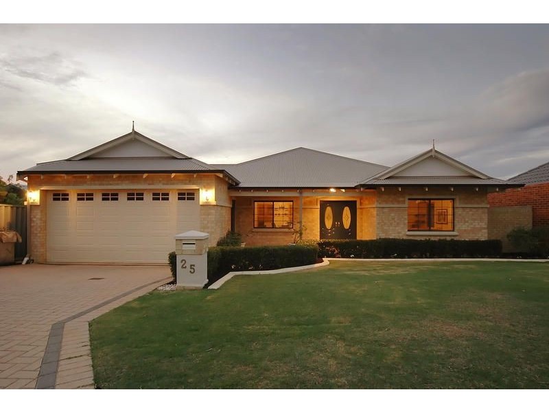 25 Carlton Turn, Currambine WA 6028