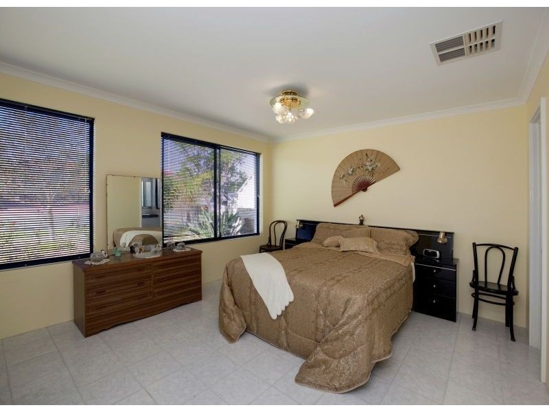 20 Arbroath Circle, Kinross WA 6028