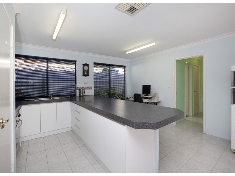 20 Arbroath Circle, Kinross WA 6028