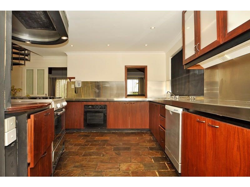 8 Simcoe Court, Joondalup WA 6027