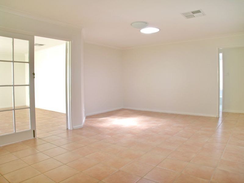 17 Fireball Way, Ocean Reef WA 6027