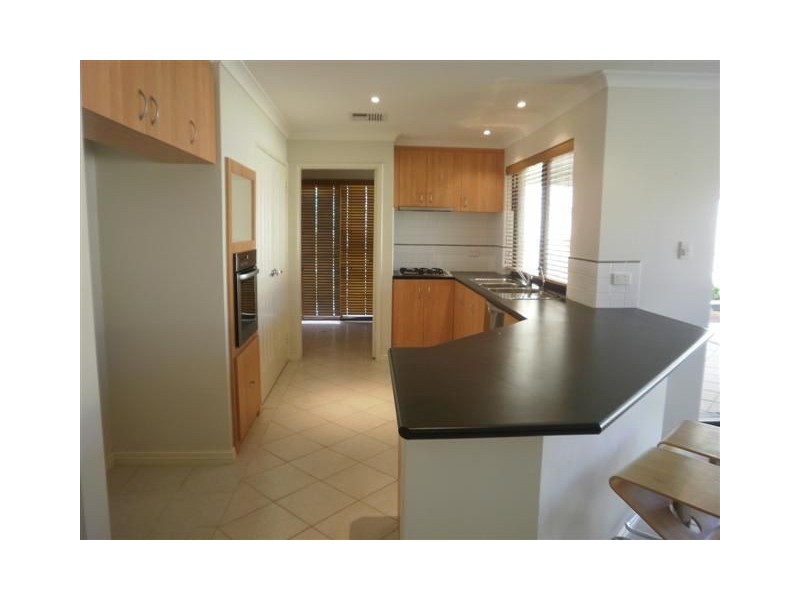 8 Arreton Way, Hocking WA 6065