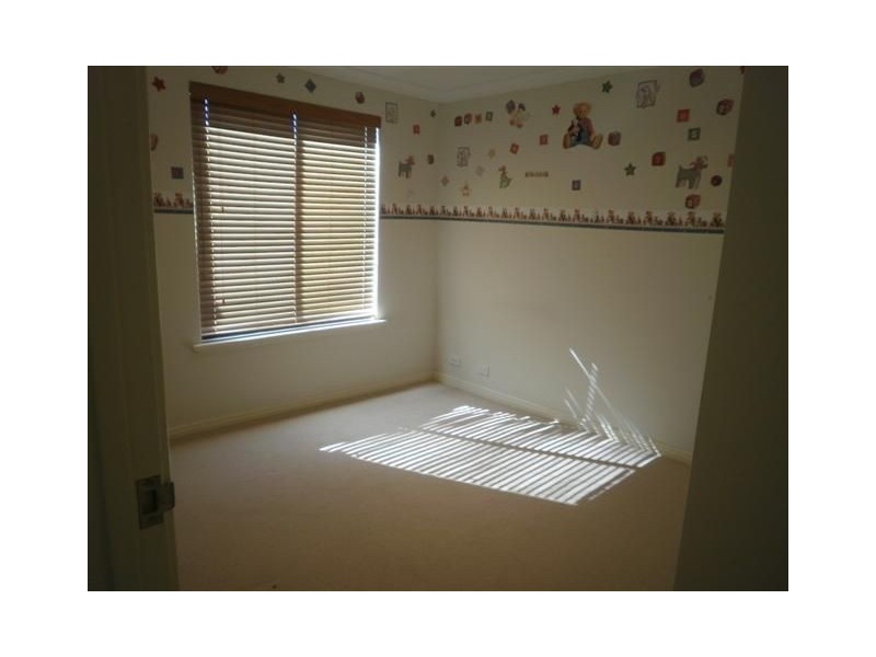8 Arreton Way, Hocking WA 6065