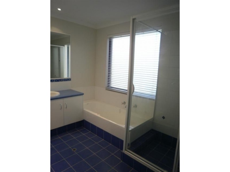 8 Arreton Way, Hocking WA 6065