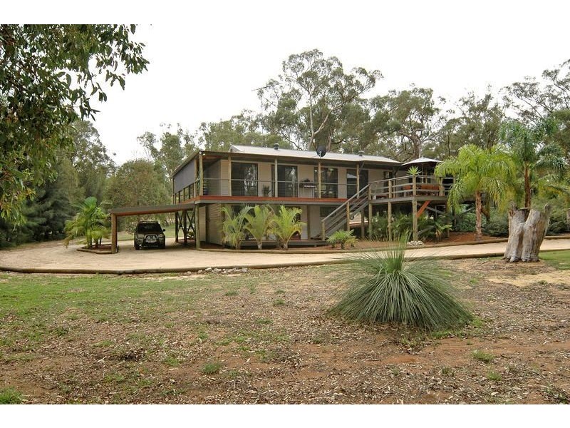 51 Emerald Drive, Carabooda WA 6033