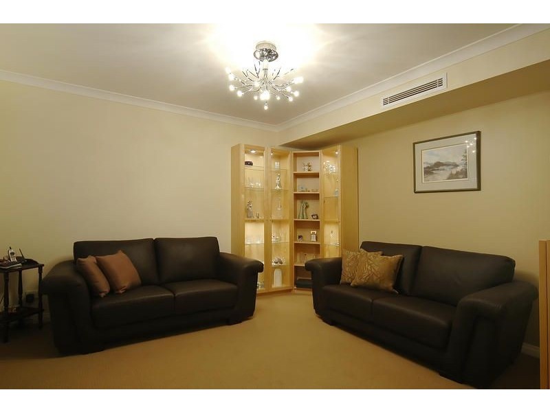 158 Golf Links Drive, Carramar WA 6031