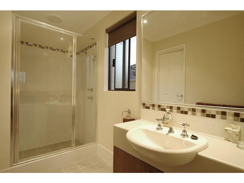 158 Golf Links Drive, Carramar WA 6031