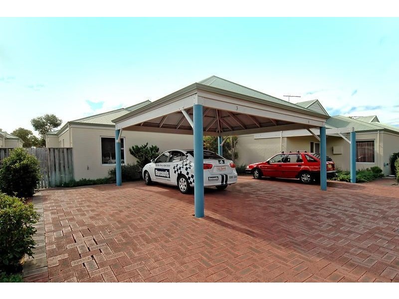 3/220 Fairway Circle, Connolly WA 6027