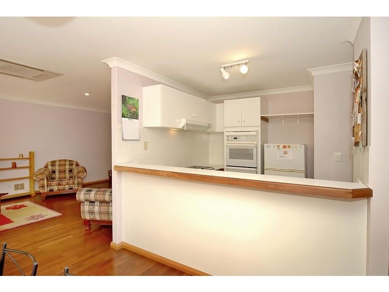 3/220 Fairway Circle, Connolly WA 6027