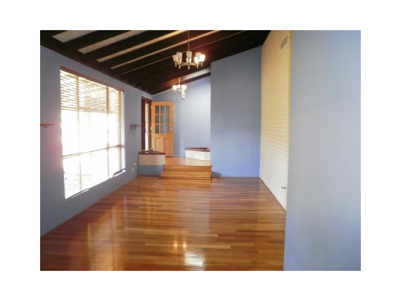 27 Pioneer Drive, Edgewater WA 6027