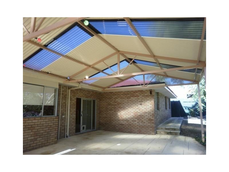 27 Pioneer Drive, Edgewater WA 6027