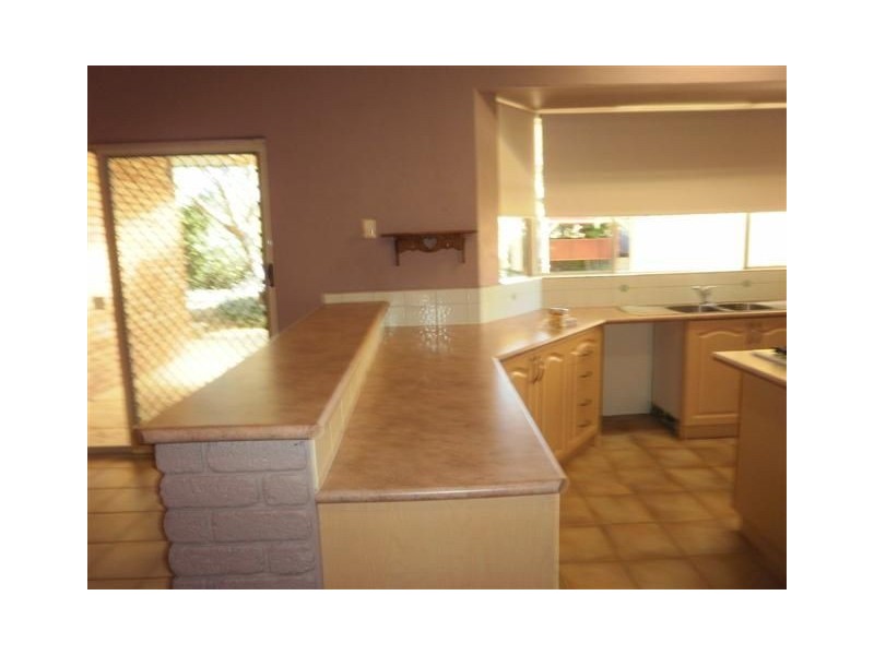 27 Pioneer Drive, Edgewater WA 6027