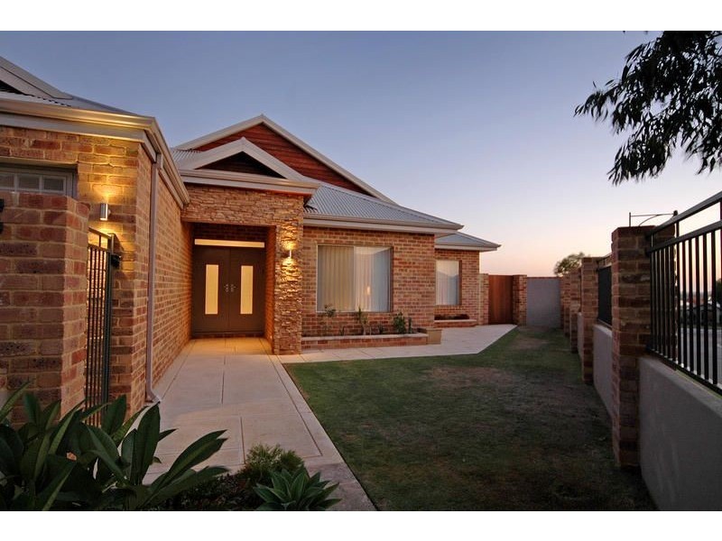 6 Calita Pass, Carramar WA 6031