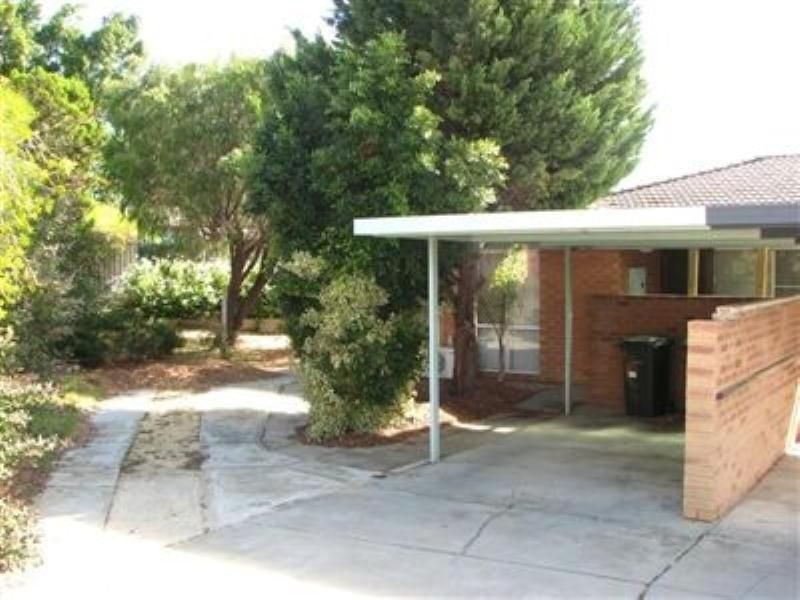17A Parmelia Way, Craigie WA 6025