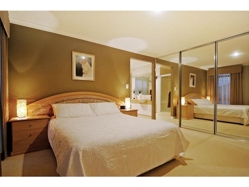 4 Chandela Loop, Currambine WA 6028