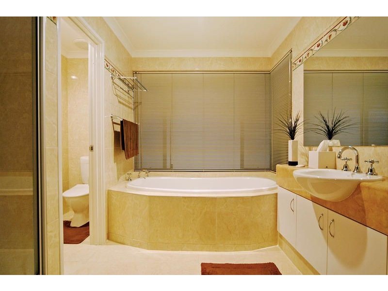 4 Chandela Loop, Currambine WA 6028