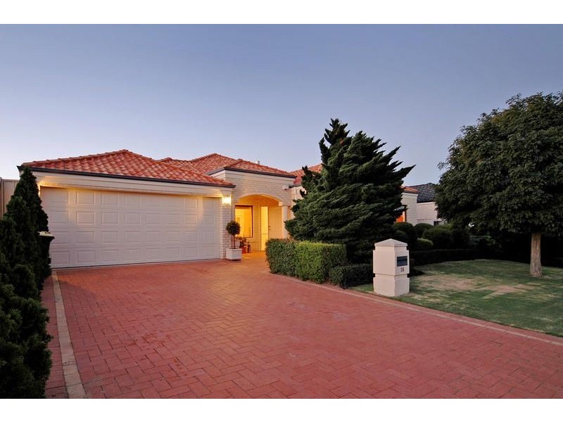 26 Regina Loop, Currambine WA 6028