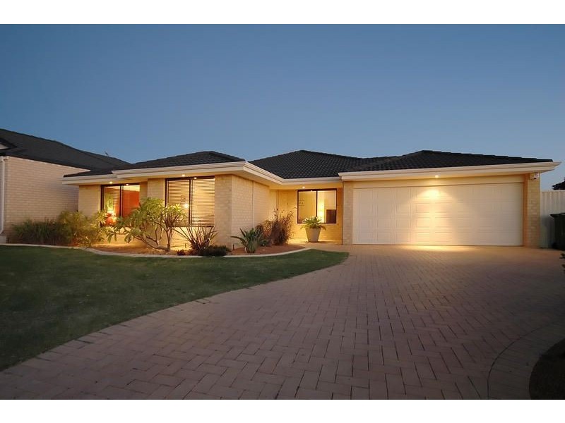 107 Clydebank Crescent, Kinross WA 6028