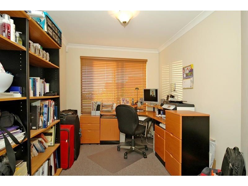 107 Clydebank Crescent, Kinross WA 6028