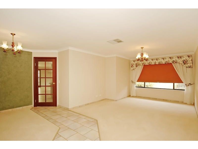 10 Providence Drive, Currambine WA 6028