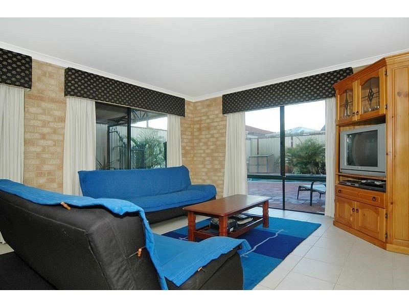 6 Majestic Vista, Madeley WA 6065