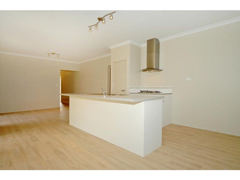 38 Moscow Retreat, Hocking WA 6065