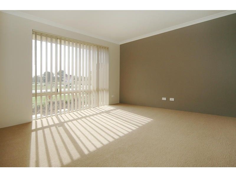 38 Moscow Retreat, Hocking WA 6065