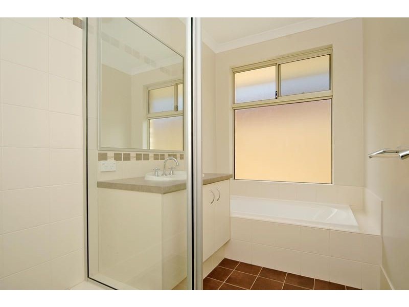 38 Moscow Retreat, Hocking WA 6065