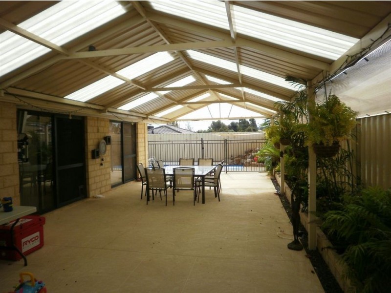1 Flint Close, Pearsall WA 6065