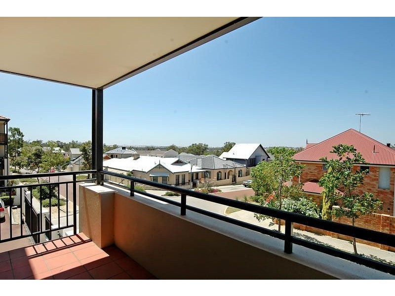 4/6 Wattlebird Loop, Joondalup WA 6027