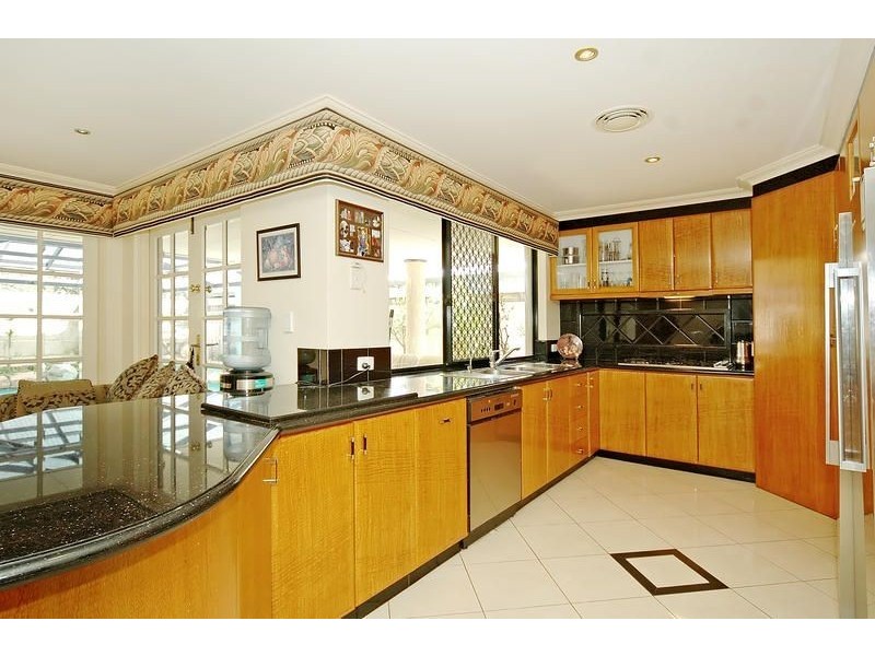 16 Wakeley Way, Duncraig WA 6023