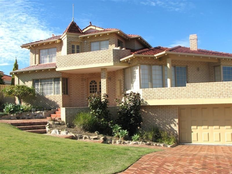 22 Dennison Drive, Ocean Reef WA 6027