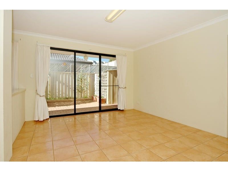 14 Marriot Turn, Currambine WA 6028