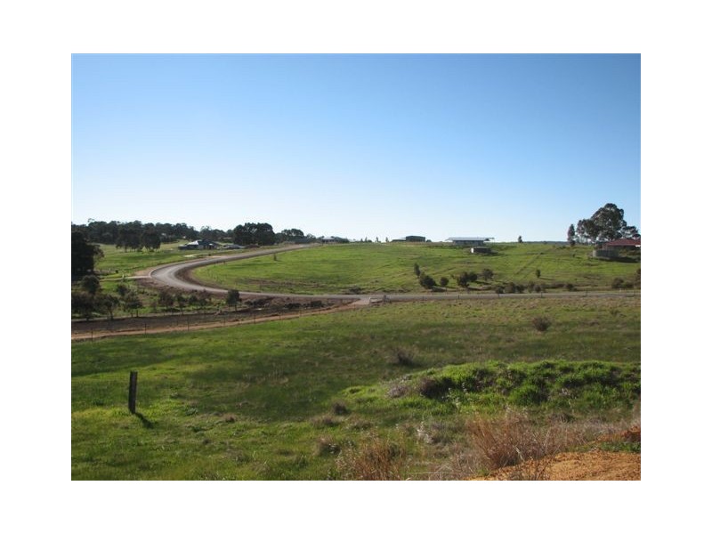 155 Alawoona Circle, Bullsbrook WA 6084
