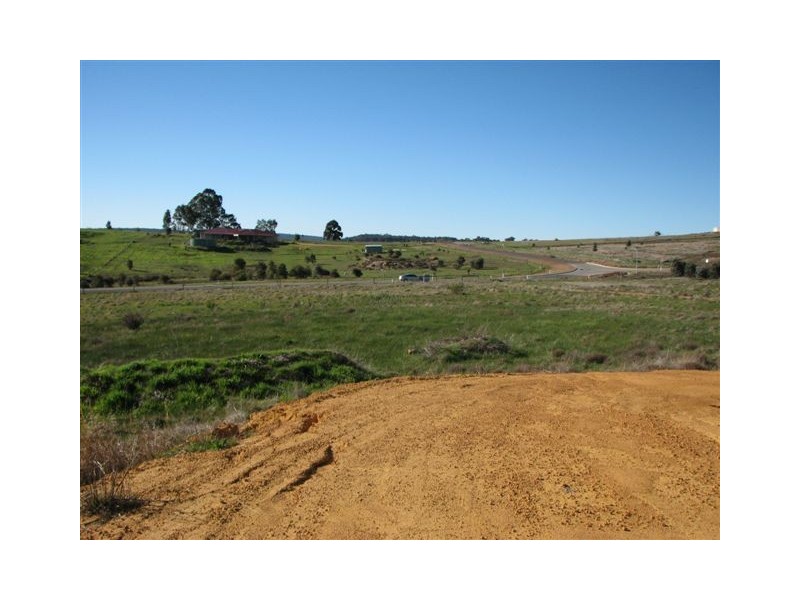 155 Alawoona Circle, Bullsbrook WA 6084