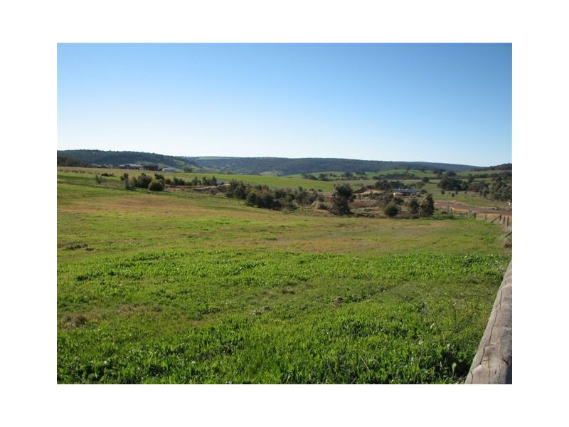155 Alawoona Circle, Bullsbrook WA 6084