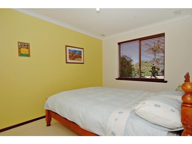 5 Lismore Court, Duncraig WA 6023