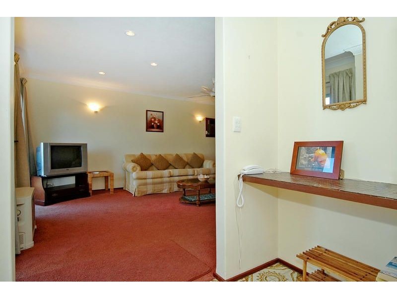 33A Camberwarra Drive, Craigie WA 6025