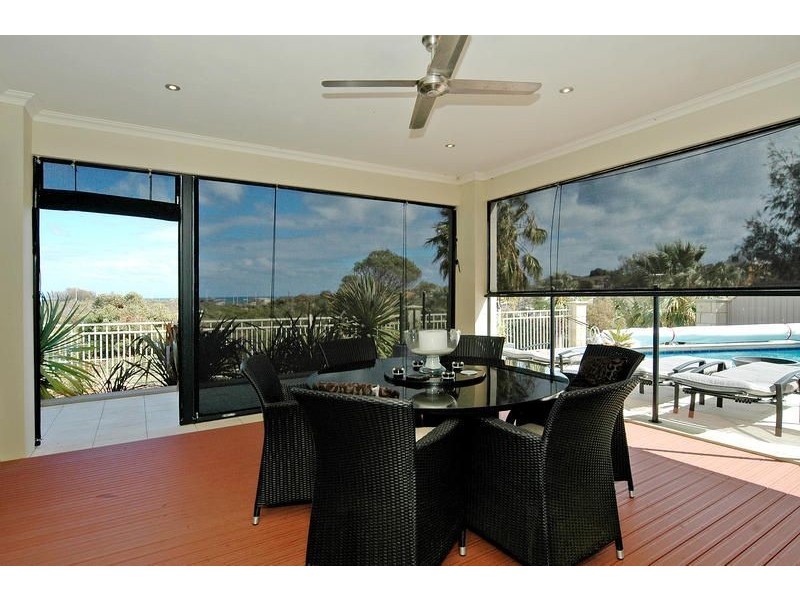 15 Crofton Cove, Mindarie WA 6030