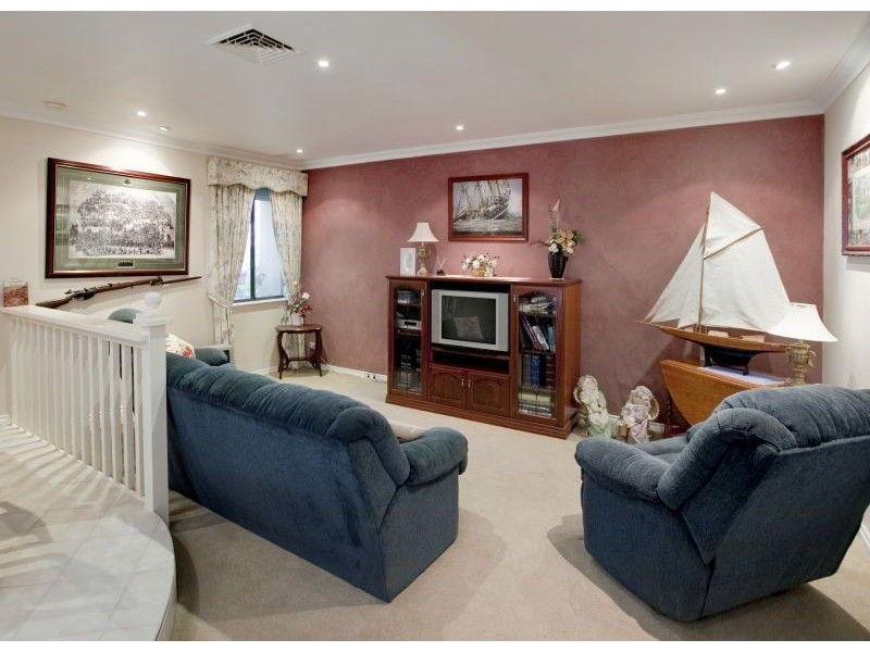 15 Seapeak Road, Ocean Reef WA 6027