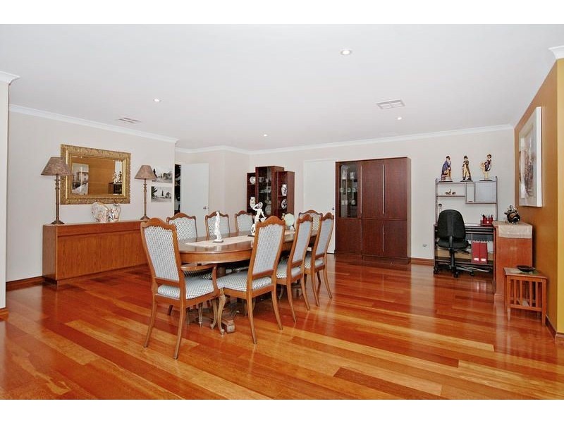 23 Vinciullo Way, Sinagra WA 6065