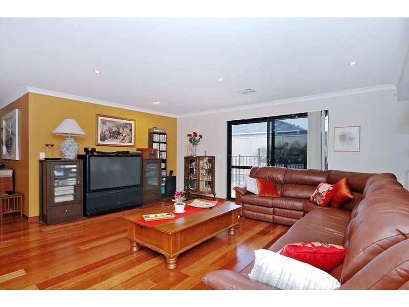 23 Vinciullo Way, Sinagra WA 6065