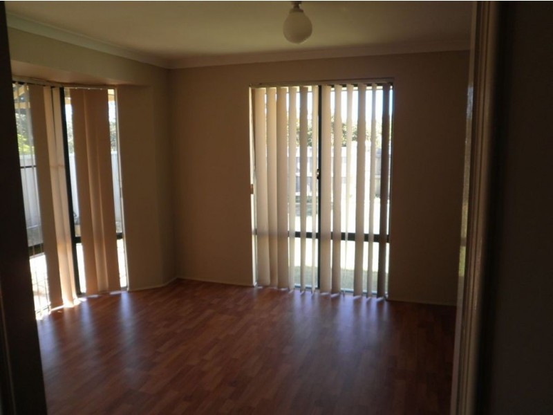 41 Dewar Street, Clarkson WA 6030