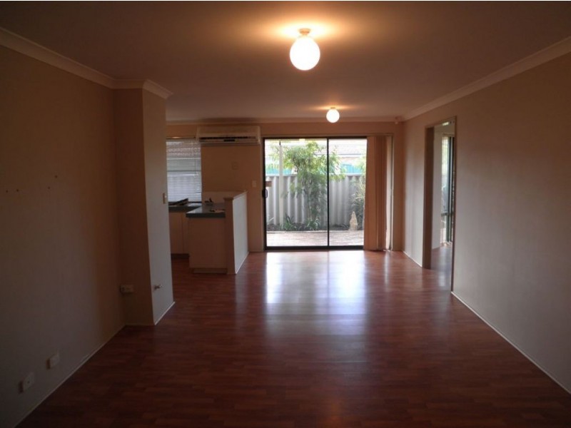 41 Dewar Street, Clarkson WA 6030