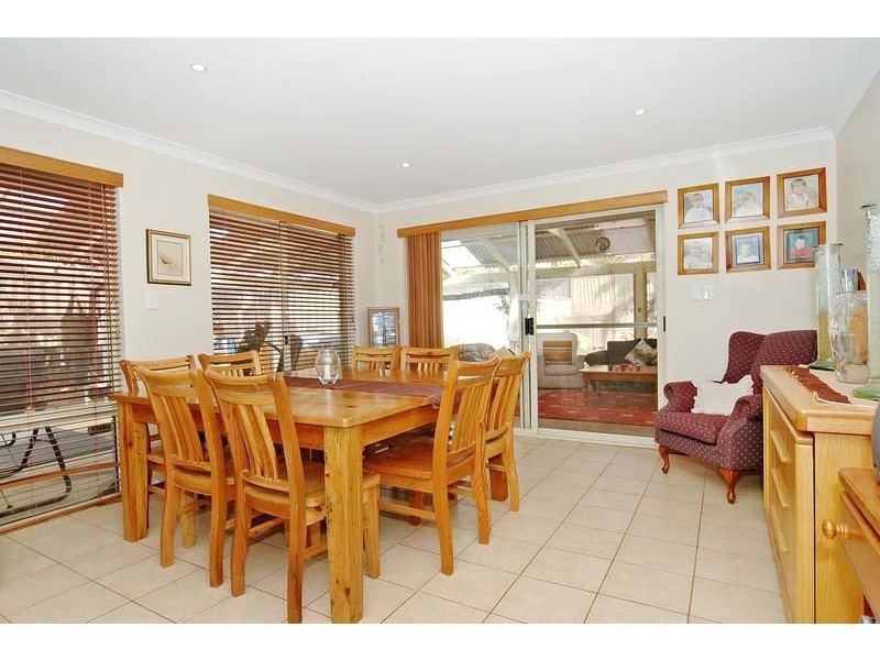40 Shalimar Rise, Currambine WA 6028