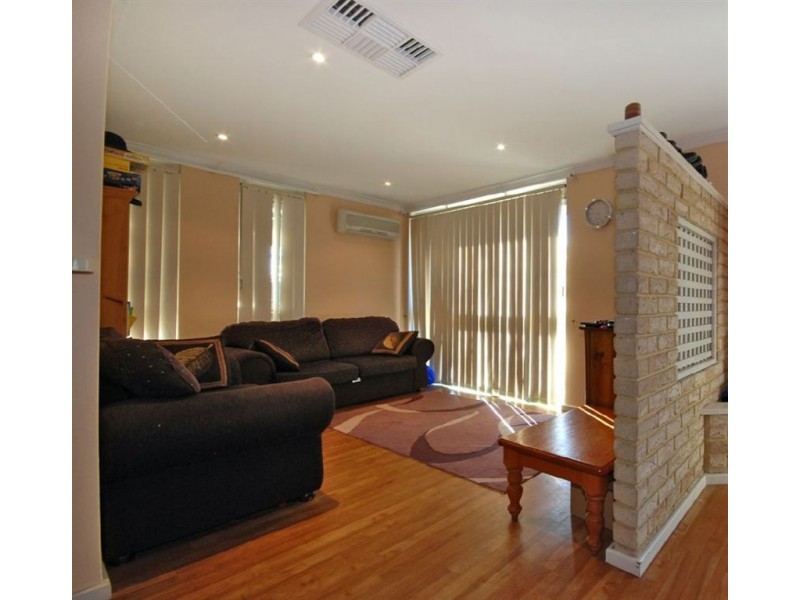 54 Camberwarra Drive, Craigie WA 6025