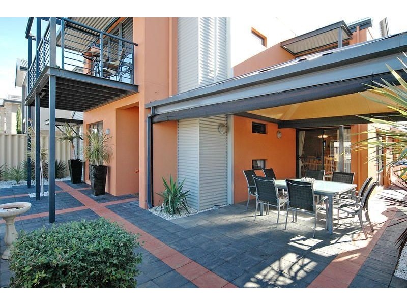 6 O’Mara Boulevard, Iluka WA 6028