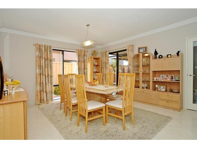 6 O’Mara Boulevard, Iluka WA 6028