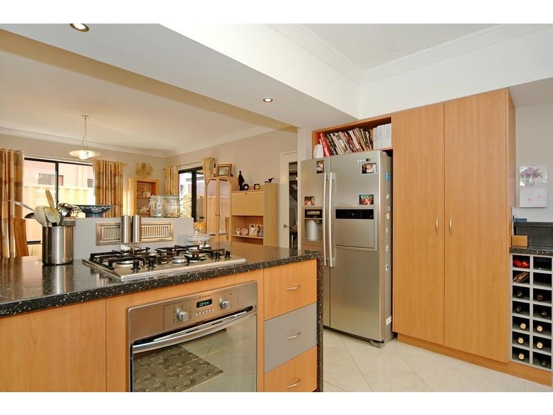 6 O’Mara Boulevard, Iluka WA 6028